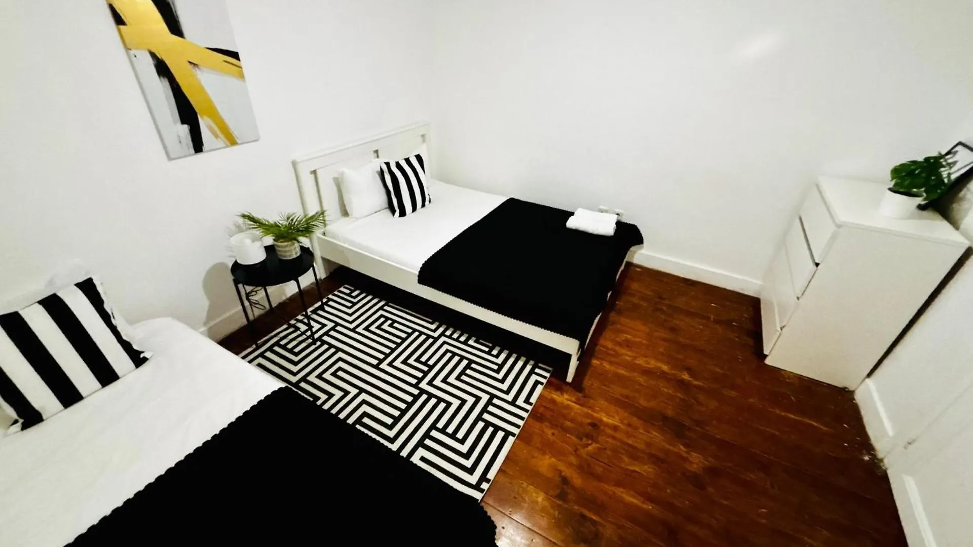 Top Standard Rooms Marques De Pombal, Central 리스본 0*,  포르투갈